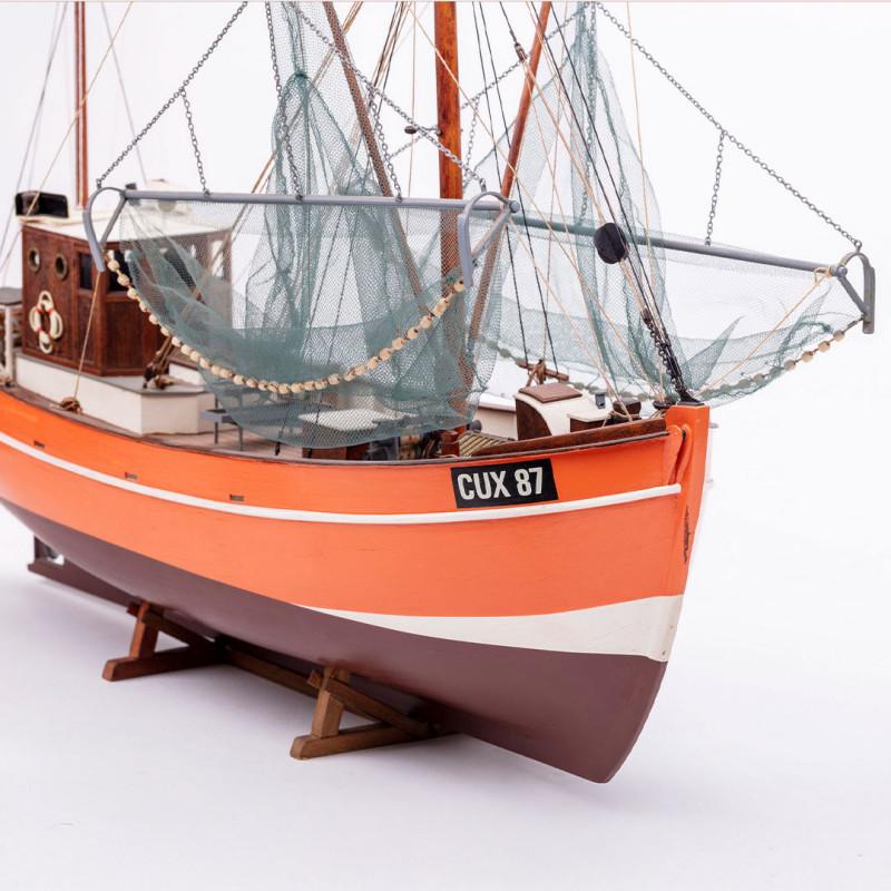Bateau statique CUX 87 KRABENCUTTER 1/33